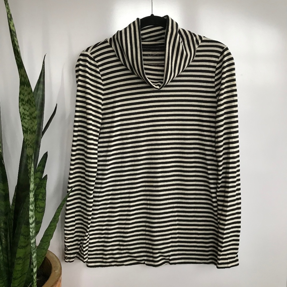 🌿Ann Loft Women's Striped Turtle Neck Black White
